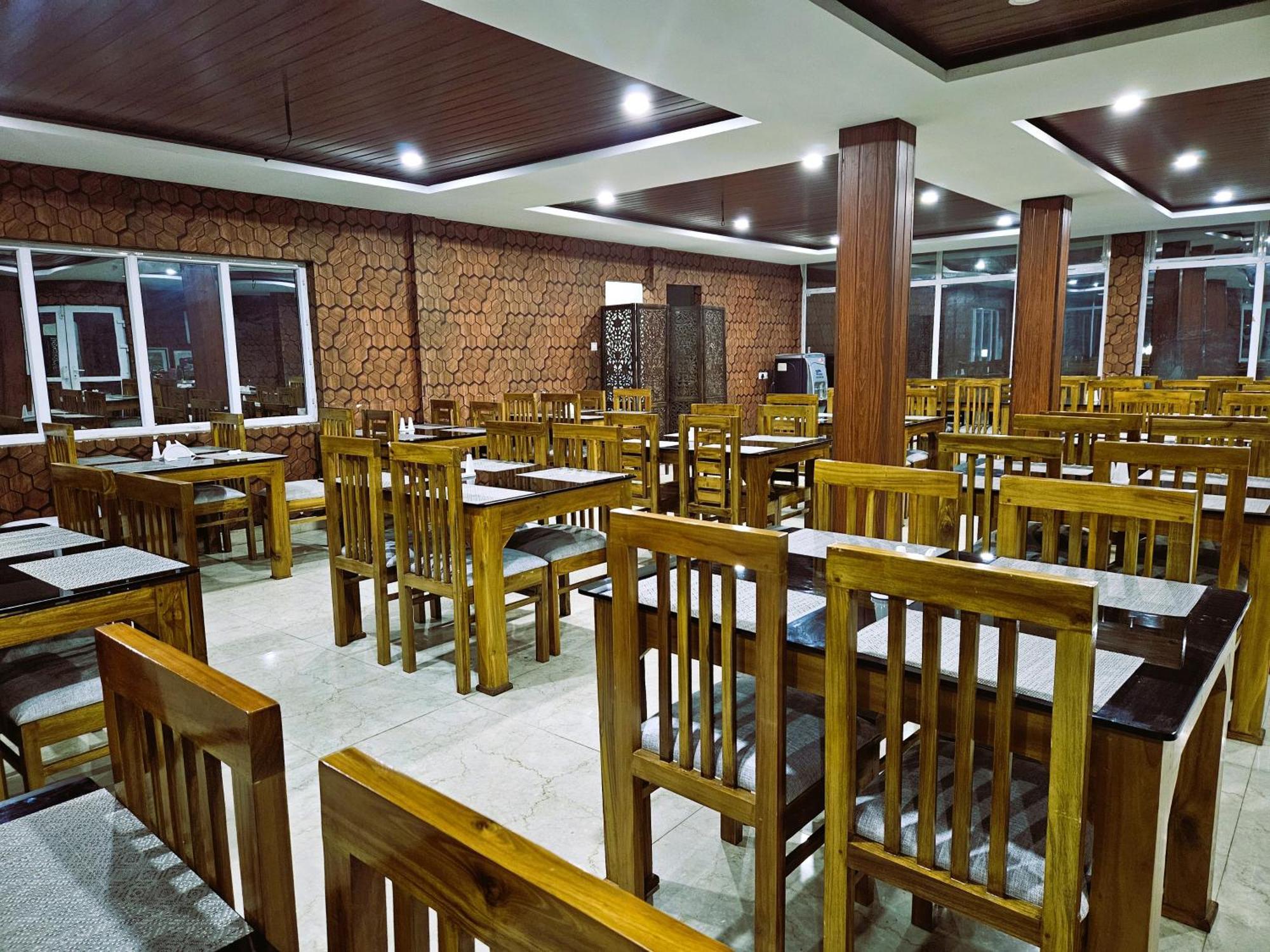 Tulips Village Resorts Udagamandalam Exterior foto